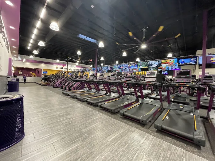 Planet Fitness Picture 2