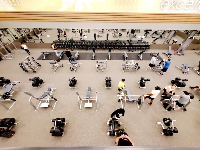 LA Fitness Picture 4