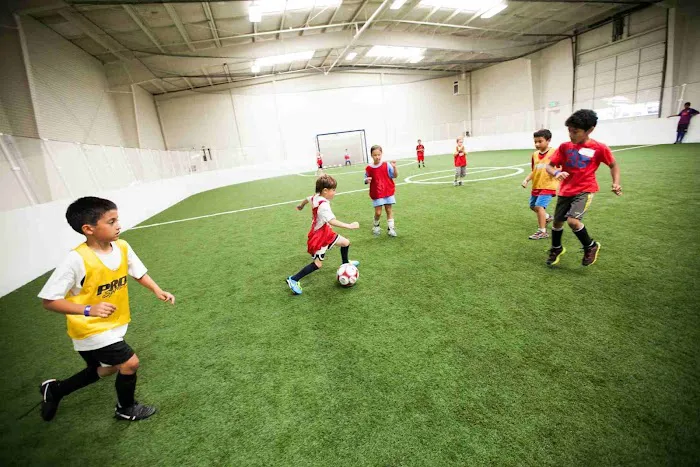 Careers at PRO Club Picture 4