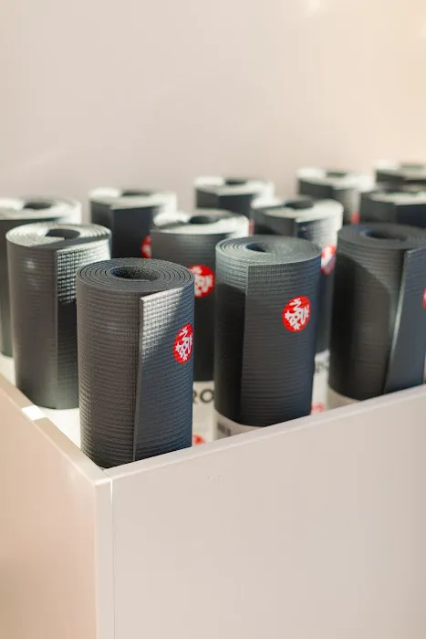 YogaSix Sammamish Picture 8