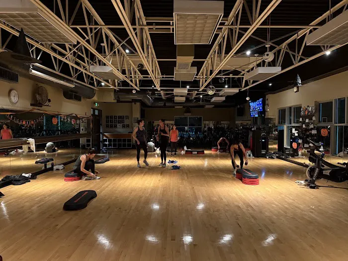 Columbia Athletic Clubs, Pine Lake Picture 5