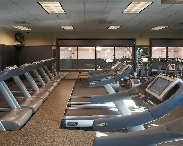 Columbia Athletic Clubs, Pine Lake Picture 9