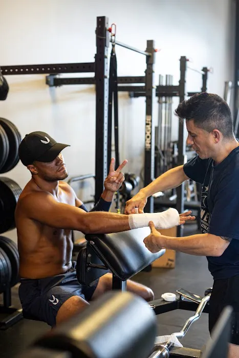 AcunaBoxing Picture 5