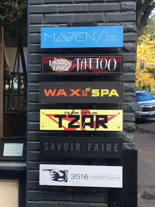 Maven. A Yoga Studio. Picture 4