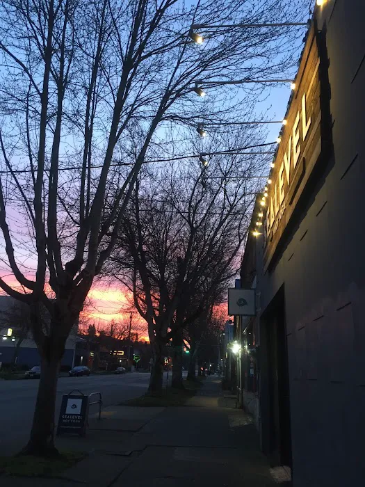 Sealevel Hot Yoga Picture 6