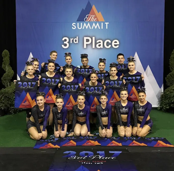 Celebrity Cheer Picture 4