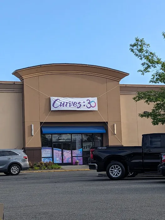 Curves, Federal Way Picture 6