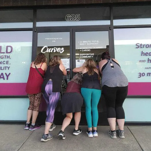 Curves, Federal Way Picture 3