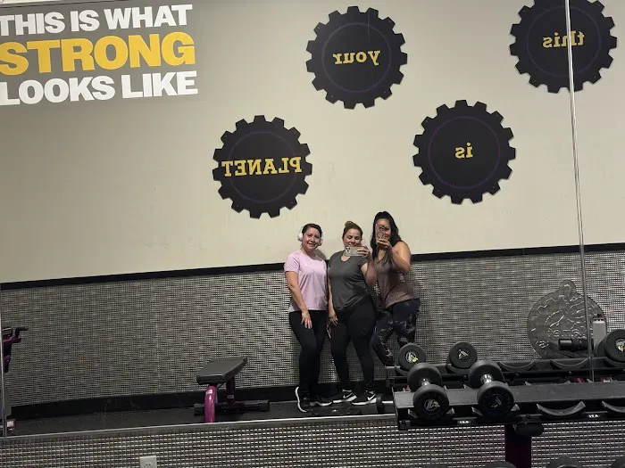 Planet Fitness Picture 7