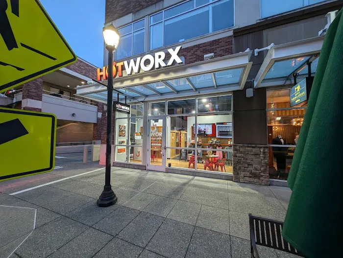 HOTWORX - Redmond, WA - Town Center Picture 3
