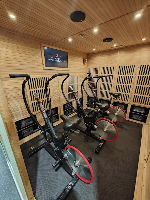 HOTWORX - Redmond, WA - Town Center Picture 7