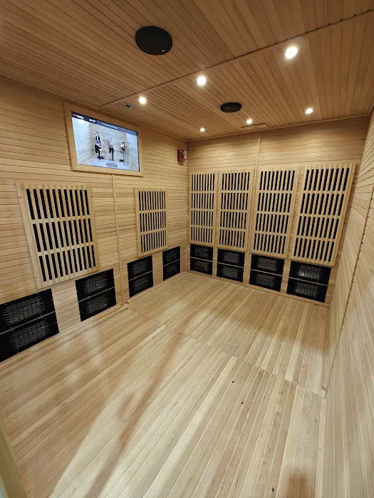 HOTWORX - Redmond, WA - Town Center Picture 4