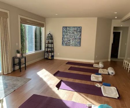 Creekside Yoga at Montaine