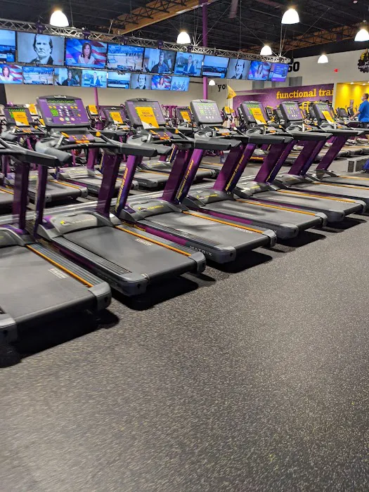 Planet Fitness Picture 5