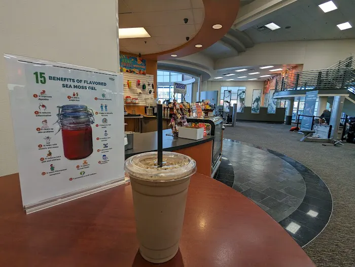 LA Fitness Picture 6