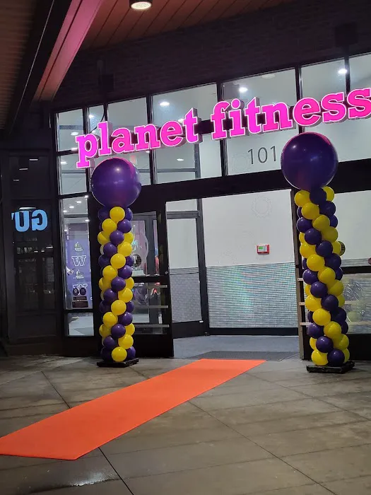 Planet Fitness Picture 6