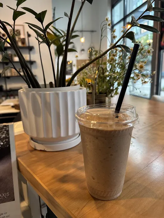 Praxis Yoga & Cafe Picture 2