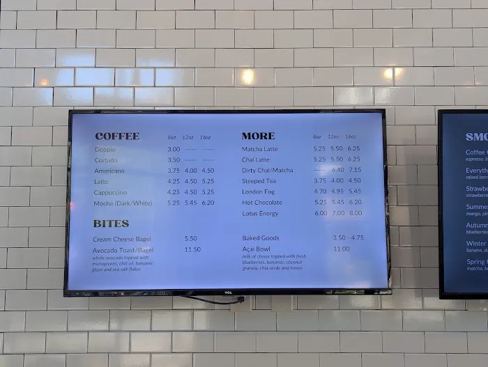 Praxis Yoga & Cafe Picture 10