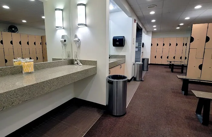 Ballard Health Club Picture 7