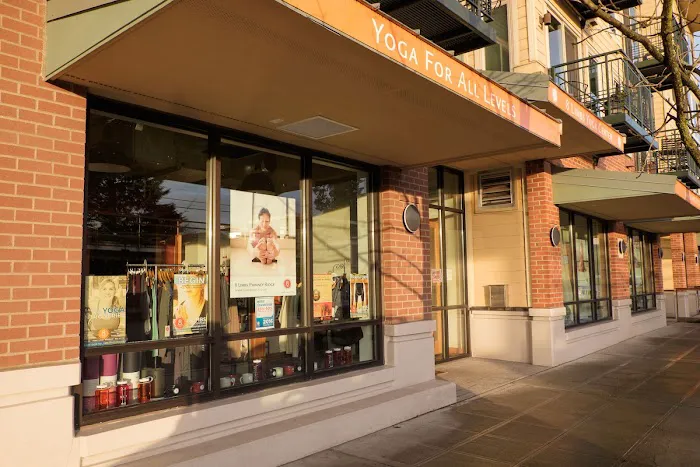 8 Limbs Yoga Centers - Phinney Ridge Picture 8