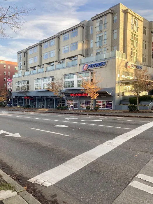 24 Hour Fitness Picture 3