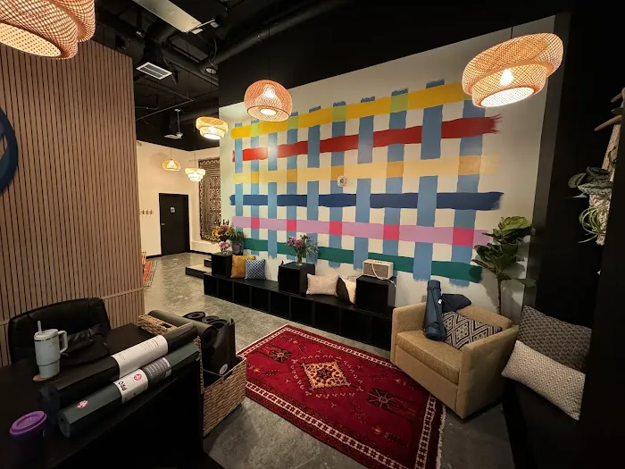 Woven Yoga & Massage Picture 9