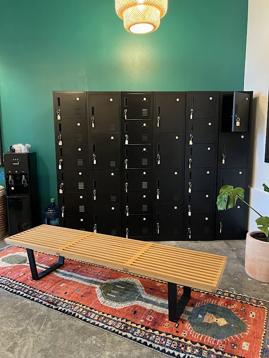 Woven Yoga & Massage Picture 3