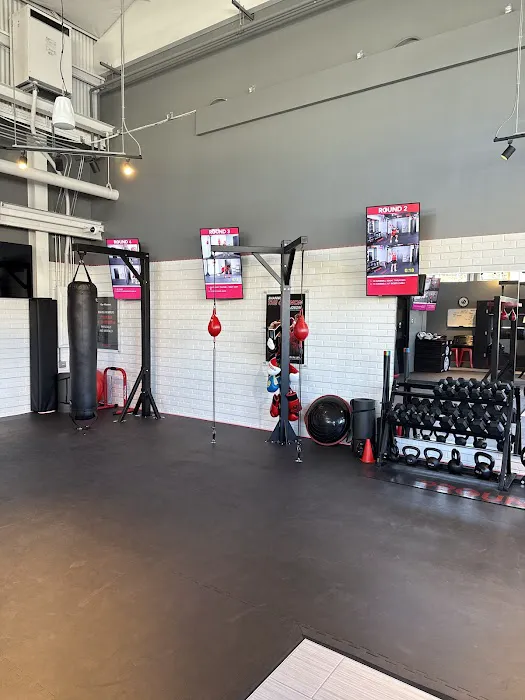 9Round Kickboxing Fitness Picture 1