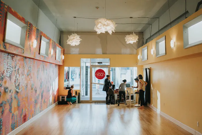 The Grinning Yogi - Seattle Greenwood Picture 5