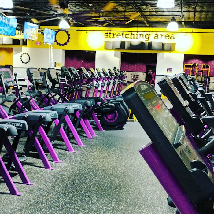 Planet Fitness Picture 10