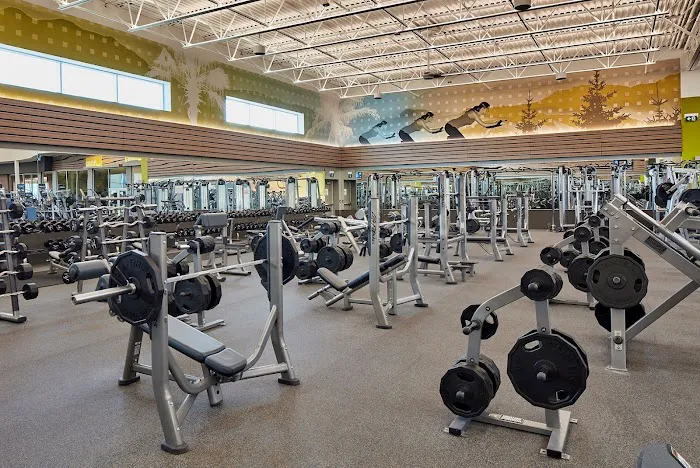 LA Fitness Picture 7