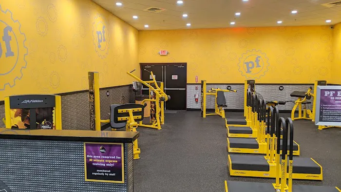 Planet Fitness Picture 9