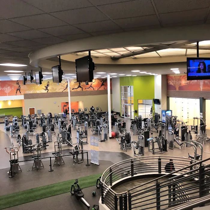 LA Fitness Picture 5