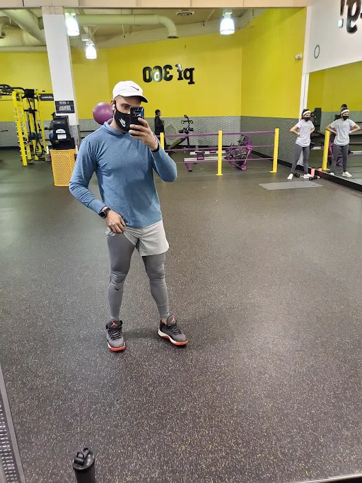 Planet Fitness Picture 2