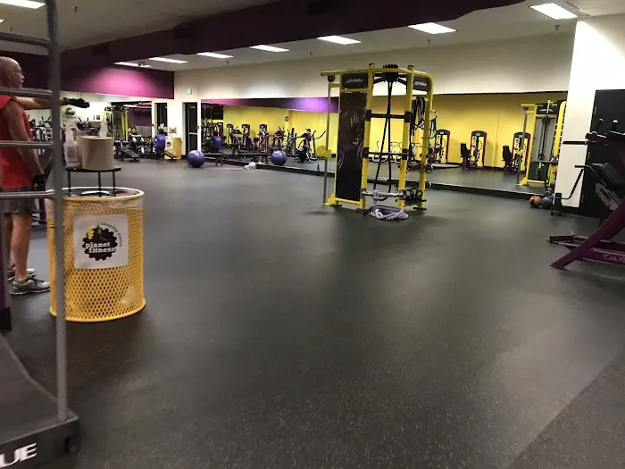 Planet Fitness Picture 10