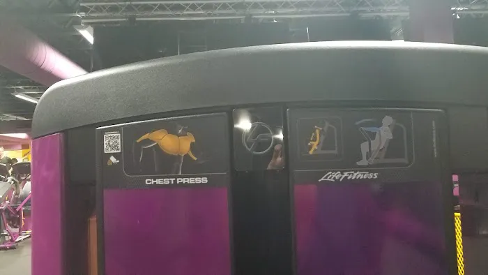 Planet Fitness Picture 8