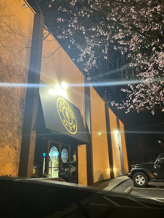 Gold's Gym Kirkland Picture 2