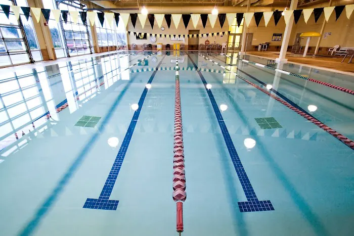 Gold's Gym Woodinville Picture 4