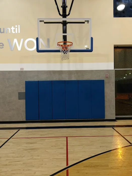 24 Hour Fitness Picture 3