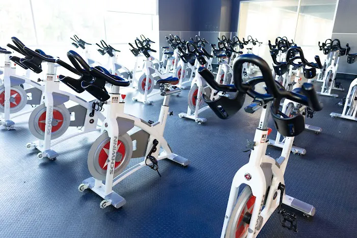 24 Hour Fitness Picture 9