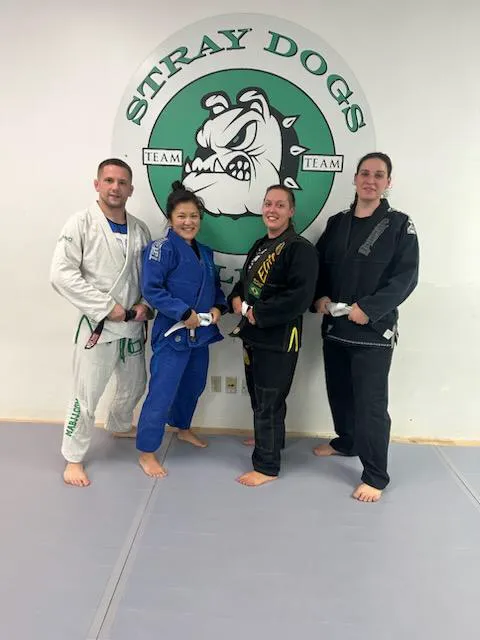 Stray Dogs Club Picture 1