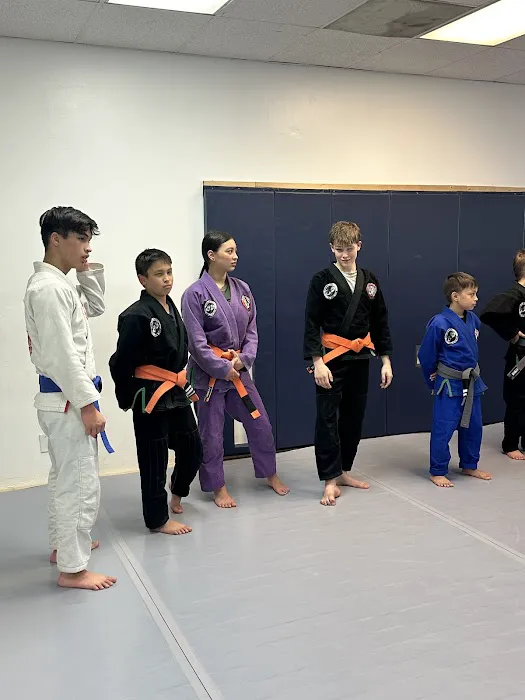 Stray Dogs Club Picture 9