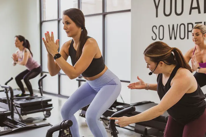 Cut + Flow Studio Picture 1