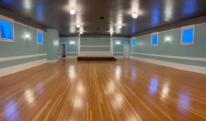 Cedar Tree Yoga Picture 5