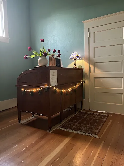 Cedar Tree Yoga Picture 7