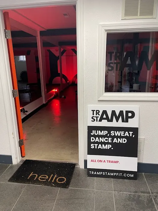 Tramp Stamp Fit Picture 3