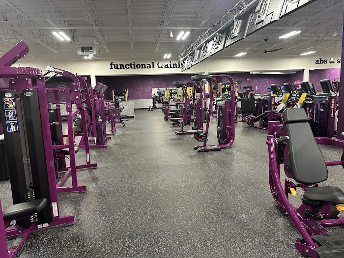 Planet Fitness Picture 6