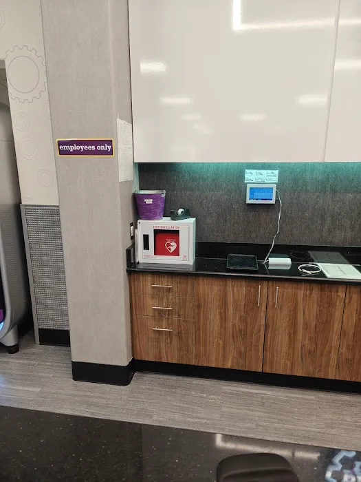 Planet Fitness Picture 7