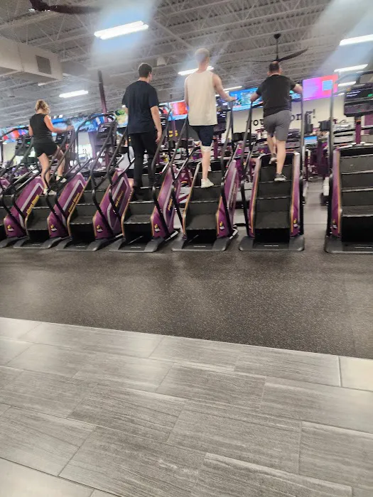 Planet Fitness Picture 1