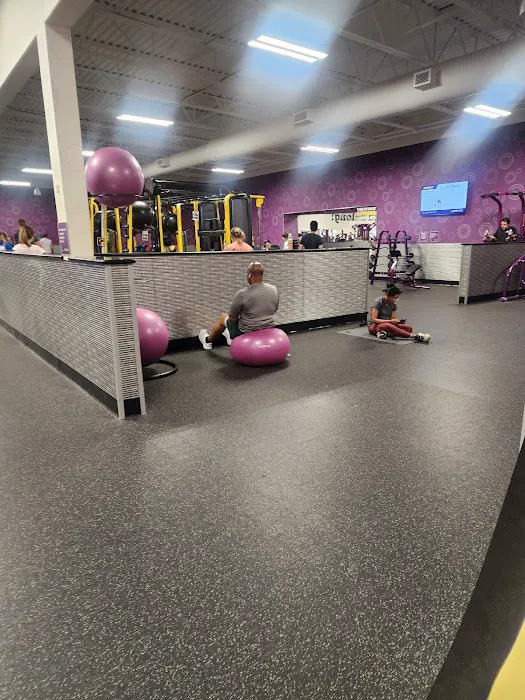 Planet Fitness Picture 5